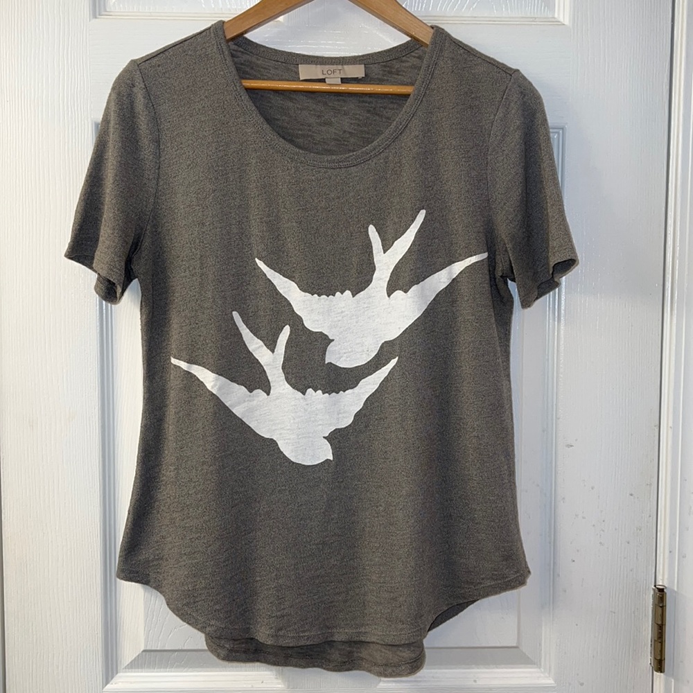 Ann Taylor LOFT Bird Print T-shirt